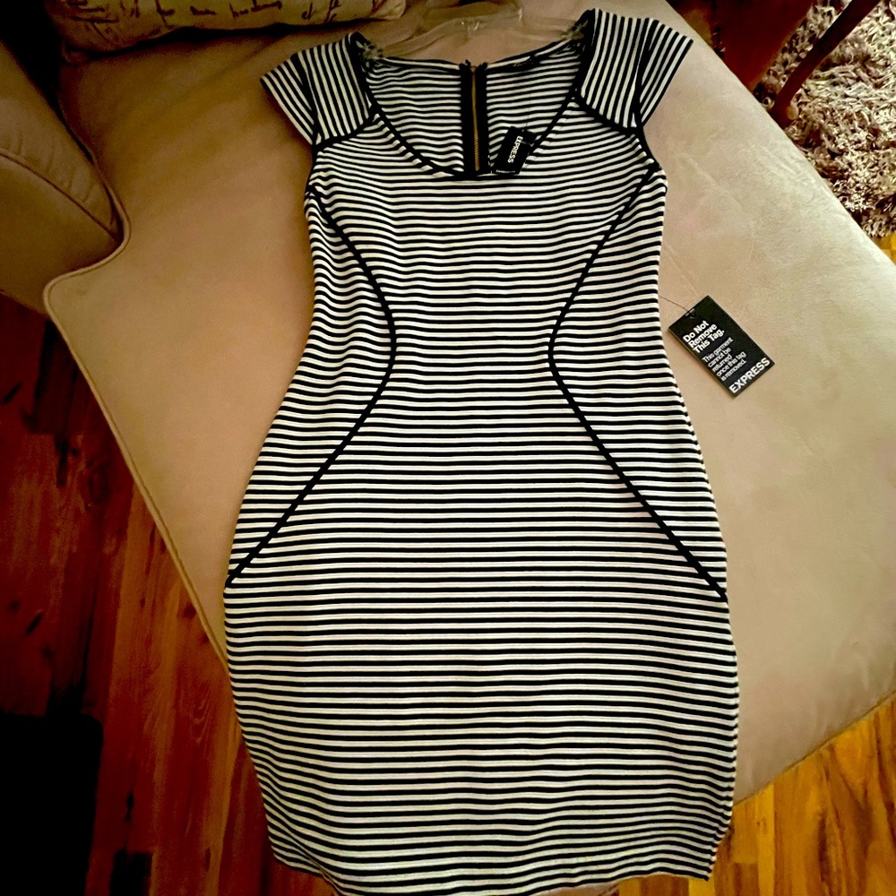 Express short dress, size 4. Length 33”.